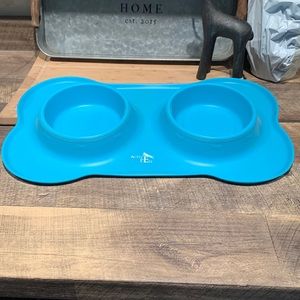 Silicone food/water bowls